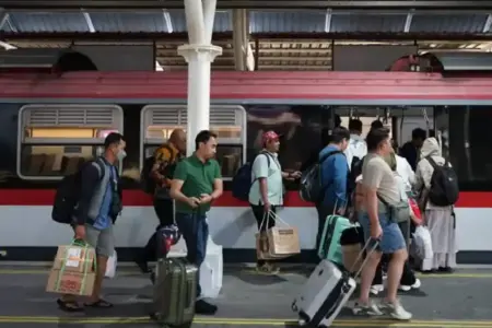 Angkutan Nataru 2025/2026, Kereta Api Bandara YIA Layani Lebih dari 177 Ribu Penumpang Selama Angkutan Nataru 2025/2026, Kereta Api Bandara YIA mencatat kinerja positif dengan melayani 177.205 penumpang dari dan menuju bandara.