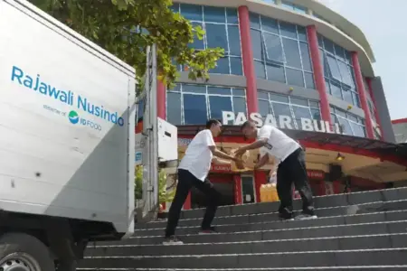 Jelang Ramadan dan Idulfitri 2026, ID FOOD Pastikan Stok Pangan Strategis Aman dan Harga Stabil ID FOOD memastikan stok gula, minyak goreng, daging, ayam, dan telur aman jelang Ramadan dan Idulfitri 2026 guna menjaga stabilitas harga.
