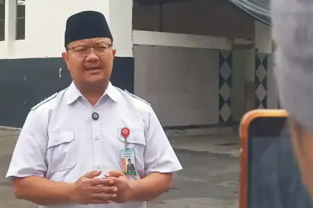 Hari Pers Nasional 2026: Banjir Informasi, Jurnalisme Berkualitas Tetap jadi Poros Kebenaran Direktur Utama PT RPH Surabaya Perseroda, Fajar Arifianto Isnugroho