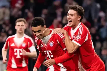 Bayern Munich Libas Borussia Mönchengladbach 4-1, Musiala dan Luis Díaz Bersinar di Bundesliga Bayern Munich menang telak 4-1 atas Borussia Mönchengladbach di Bundesliga 2025/2026. Luis Díaz, Musiala, Laimer, dan Nicolas Jackson jadi pencetak gol. (sumber foto: facebook @fcbayern.en)