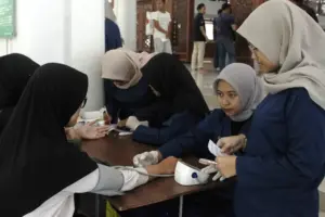 Ramadan Festival ITS 2026 Hadirkan Layanan Sosial, Kompetisi Islami, dan Dukungan UMKM di Masjid Manarul Ilmi ITS menggelar Ramadan Festival 2026 dengan lomba Islami, layanan kesehatan gratis, dukungan UMKM, dan kegiatan sosial bagi masyarakat.
