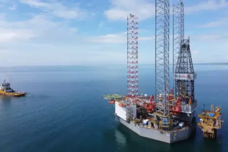 Pertamina Hulu Kaltim Genjot Produksi Migas, Siapkan Pengeboran Sumur Infill di Lapangan Kerindingan Selat Makassar Pertamina Hulu Kalimantan Timur menyiapkan pengeboran dua sumur infill di Lapangan Kerindingan, Selat Makassar, untuk mengoptimalkan cadangan migas lapangan mature.