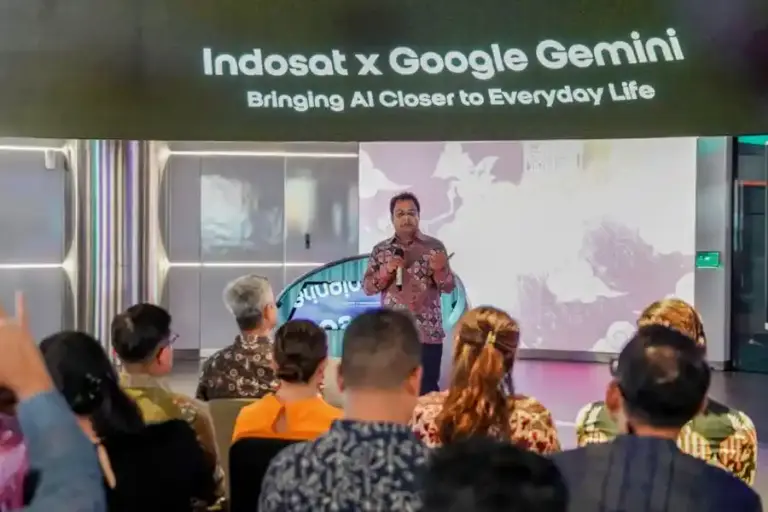 Indosat Gandeng Google Hadirkan Gemini AI Plus, Pelanggan IM3 dan Tri Bisa Akses Mudah Indosat dan Google hadirkan Gemini AI Plus dalam paket IM3 dan Tri. Pelanggan bisa akses AI hingga 6 bulan untuk produktivitas digital.
