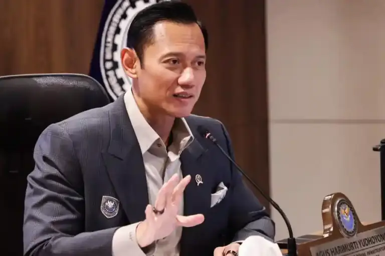 AHY Dorong Infrastruktur Berbasis Ekosistem Asri dan Produktif, Ketapang Jadi Contoh Transformasi Permukiman Nelayan Menteri Koordinator Bidang Infrastruktur dan Pembangunan Kewilayahan, Agus Harimurti Yudhoyono