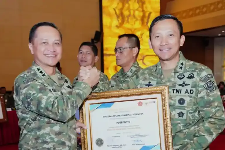 Lima Satker TNI Raih Predikat WBK, Dorong Reformasi Birokrasi dan Transparansi Kinerja Lima satker TNI raih predikat WBK dalam Rakor RB 2026, perkuat transparansi, akuntabilitas, dan digitalisasi pemerintahan.