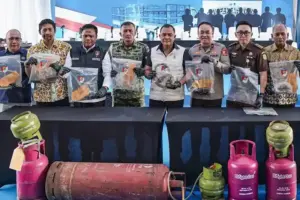 Bareskrim Bongkar Penyalahgunaan BBM dan LPG Subsidi, Potensi Kerugian Negara Tembus Rp1,26 Triliun Bareskrim Polri ungkap penyalahgunaan BBM dan LPG subsidi 2025-2026, potensi kerugian negara capai Rp1,26 triliun.