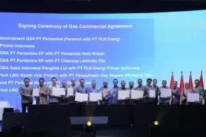PHE Resmikan Dua Perjanjian Gas Strategis, Perkuat Produksi Migas dan Pasokan Energi Industri PHE menandatangani dua PJBG strategis untuk mendukung produksi migas nasional dan menjamin pasokan energi industri di Indonesia.