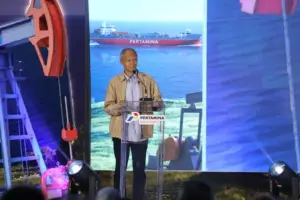 PHE Cetak Efisiensi USD 635 Juta pada 2025, Siapkan Strategi Baru Hadapi Tantangan Hulu Migas 2026 PHE mencatat efisiensi USD 635 juta sepanjang 2025 dan menyiapkan strategi baru menghadapi tantangan lapangan migas mature di 2026.