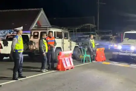 Polres Probolinggo Siagakan 92 Personel Amankan Yadnya Kasada 2026 di Gunung Bromo Polres Probolinggo menyiagakan 92 personel untuk mengamankan rangkaian Upacara Yadnya Kasada 2026 di Gunung Bromo yang berlangsung hingga 1 Juni.