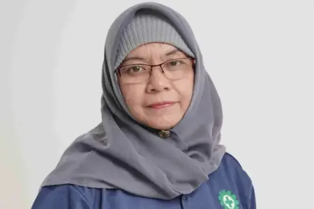 Pakar UNAIR Soroti Pentingnya Sistem K3 di Rumah Sakit, Kunci Cegah Risiko Kebakaran dan Bencana Dosen Program Studi D4 Keselamatan dan Kesehatan Kerja (K3), Fakultas Vokasi Universitas Airlangga (UNAIR), Dr. Neffrety Nilamsari, S.Sos., M.Kes.