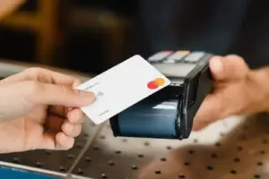MODENA Pay Resmi Diluncurkan, Hadirkan Kartu Kredit dan Debit dengan Cicilan 0 Persen hingga Cashback MODENA dan MNC Bank meluncurkan MODENA Pay, layanan kartu kredit dan debit dengan cicilan 0%, cashback, dan loyalty rewards.