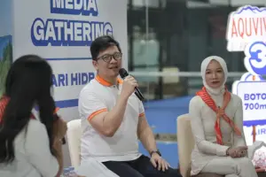 Hari Hidrasi Nasional 2026: AQUVIVA Kenalkan Panduan Hidrasi 3-2-1 untuk Dukung Gaya Hidup Sehat AQUVIVA mengajak masyarakat menerapkan panduan hidrasi 3-2-1 guna menjaga kebutuhan cairan tubuh dan mendukung gaya hidup sehat.