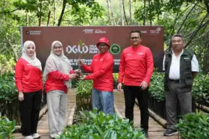 Telkomsel Tanam 26.325 Mangrove dari Langkah Pelari Digiland Run 2026, Dimulai di Pesisir Jakarta Telkomsel memulai penanaman 26.325 pohon mangrove hasil konversi jarak tempuh peserta Digiland Run 2026 untuk mendukung pelestarian lingkungan.