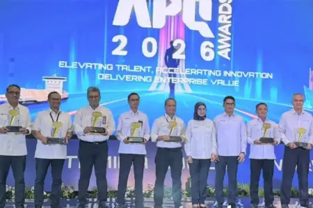 Pertamina Hulu Indonesia Borong Dua Penghargaan Khusus APQA 2026 Berkat Budaya Inovasi Berkelanjutan Pertamina Hulu Indonesia meraih dua Special Recognition APQA 2026 berkat inovasi dan komitmen keberlanjutan dalam operasi hulu migas nasional.
