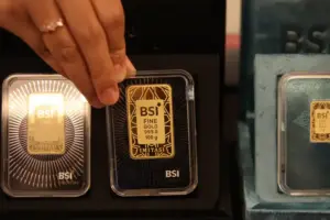 Cicil Emas BSI Melonjak Hampir 98 Persen, Investasi Logam Mulia Kian Diminati Semua Generasi Bisnis cicil emas BSI tumbuh 97,9 persen hingga April 2026 mencapai Rp16,93 triliun, didorong meningkatnya minat investasi emas syariah.