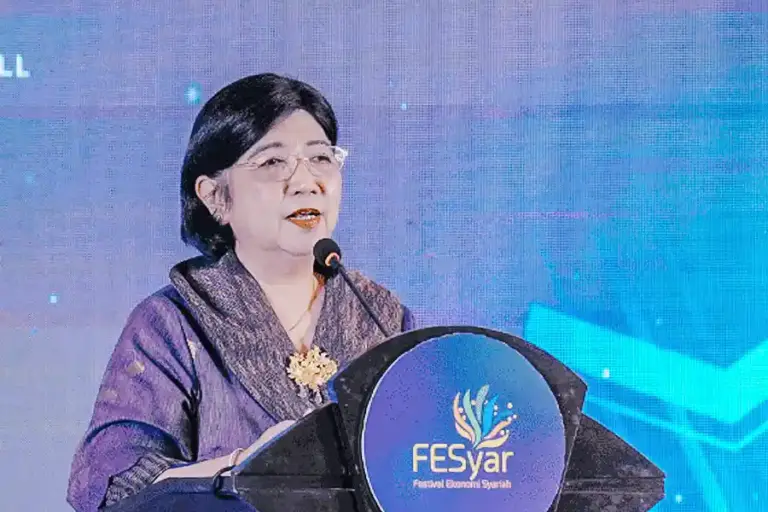 SGIE Report Tempatkan Indonesia di Peringkat Empat Dunia, BI Akselerasi Ekosistem Halal Lewat FESyar KTI 2026 Deputi Gubernur Senior Bank Indonesia, Destry Damayanti