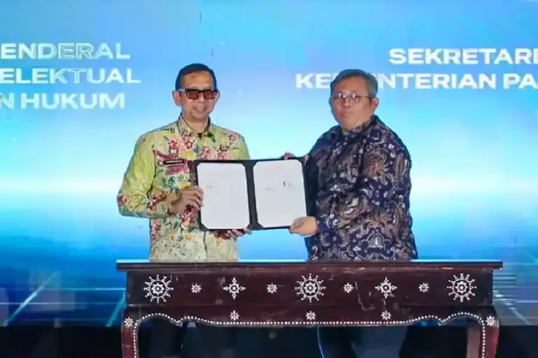 Kemenpar dan DJKI Perkuat Pelindungan Kekayaan Intelektual untuk Dongkrak Potensi Wisata Nasional Kemenpar dan DJKI Kemenkum jalin kerja sama resmi demi melindungi kekayaan intelektual dan indikasi geografis untuk memajukan pariwisata Indonesia.
