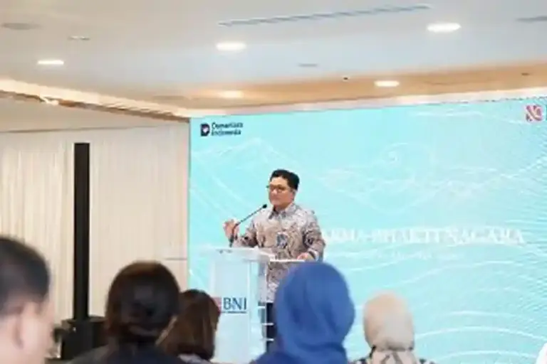 Perkuat Budaya Layanan, BNI Adopsi Program CX100 Danantara demi Pengalaman Nasabah Global PT Bank Negara Indonesia (Persero) Tbk mengimplementasikan program CX100 Danantara untuk mendongkrak budaya layanan pelanggan yang adaptif dan digital.