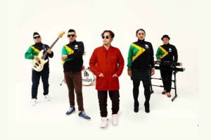 Berikan Semangat Baru di Tengah Pandemi, Whisnu Santika dan Souljah Sodorkan ‘Keep On Moving’