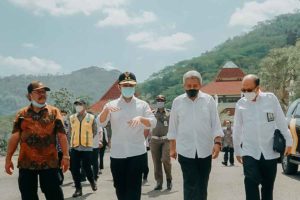 Wagub Emil Kunjungi Anjungan Cerdas Berkonsep Michi no Eki Ala Jepang di Jatim