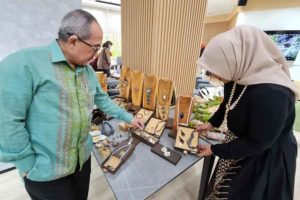 Perhiasan Buatan Anak Indonesia Gebrak Pasar Singapura