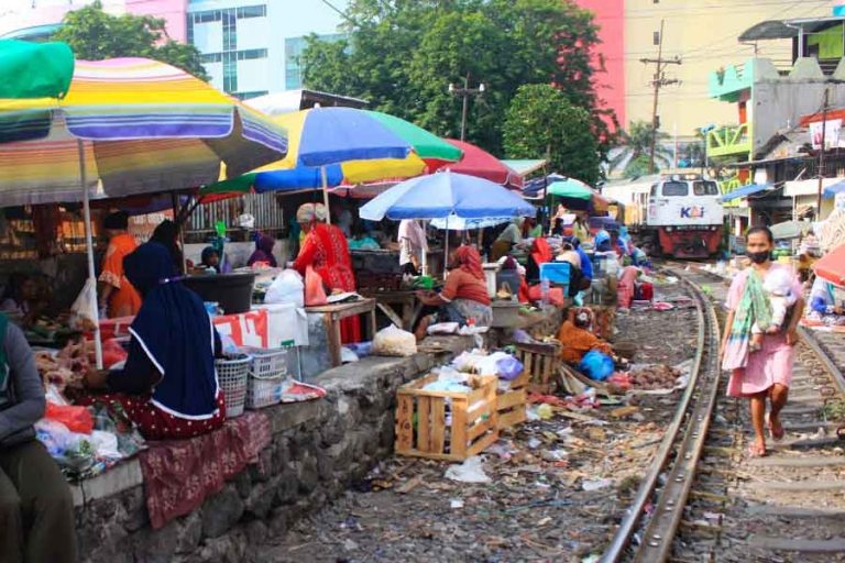 Dupak Magersari Railway Market (foto : Patrik Cahyo Lumintu, pilar.id)