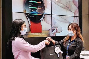 Beli Produk Samsung, Tinggal pilih Store Pickup atau Online Order