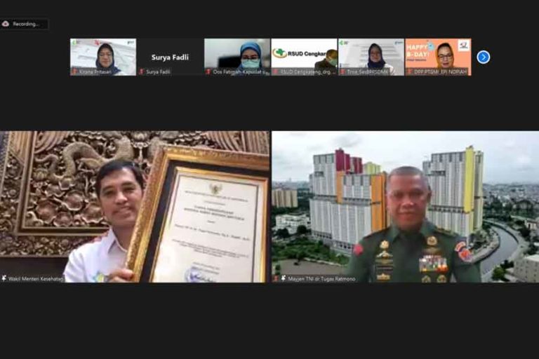 Sukses Tangani Covid-19, Mayjen Tugas Ratmono Raih Penghargaan Tertinggi di Bidang Kesehatan
