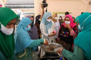 Pemprov Jateng Kembangkan UMKM Berbahan Buah Rambutan di Pemalang