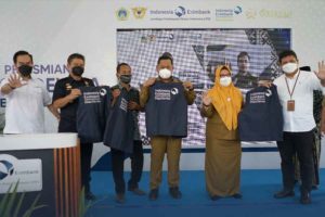 Libatkan 1.500 Perempuan, Sarung Tenun Desa Wedani Siap Ekspor Perdana