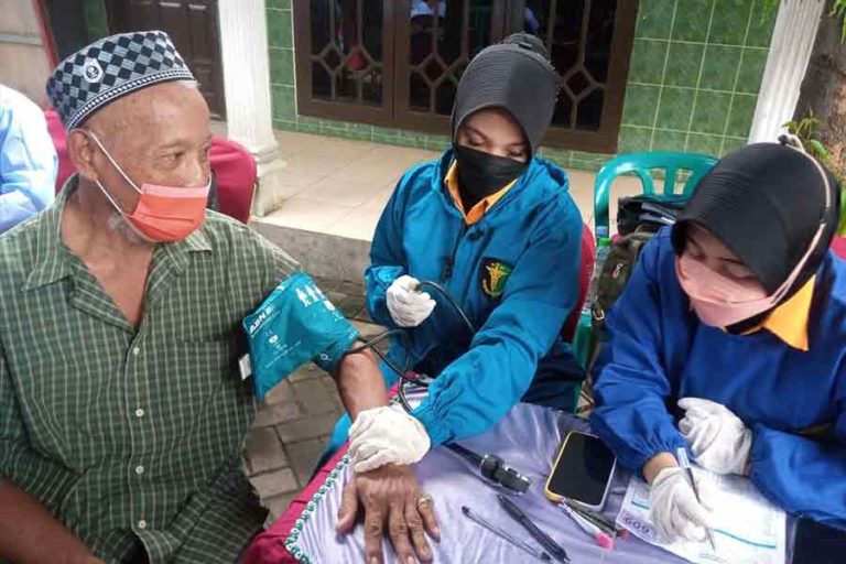 Tentang Vaksin Booster, Ganjar : Kita Masih Tunggu Keputusan Pusat Vaksinasi Covid-19