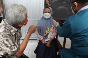 Ganjar Minta Seluruh Pihak tidak Melupakan Vaksinasi untuk Anak Jalanan