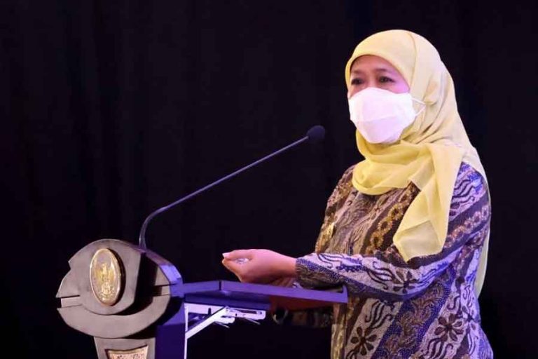 Gubernur Jatim Khofifah: Jangan Panik Ancaman DBD Namun Tetap Waspada Khofifah Indar Parawansa