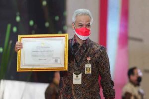 Ungguli Jatim Jabar dan DKI Jakarta, Jateng Terima Anugerah Meritokrasi