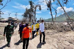 Presiden Pastikan Penanganan Bencana Semeru Berjalan Baik