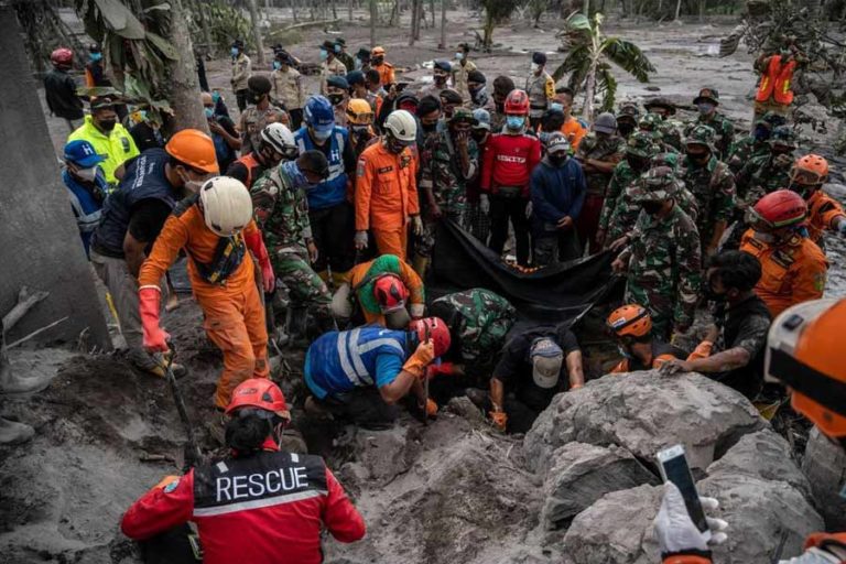 Relawan Sangat Membantu Percepatan Penanggulangan Bencana Semeru