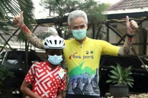 Siswa SMP ini Gowes 250 KM Cilacap – Semarang untuk Bertemu Ganjar