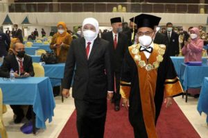 Jalin Kerjasama 837 SMK dengan UNESA, Khofifah Harap Percepatan dan Penguatan Skill SMK