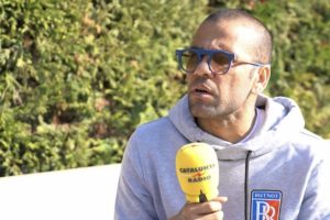 Dani Alves Berharap Messi Kembali dan Pensiun Di Barcelona