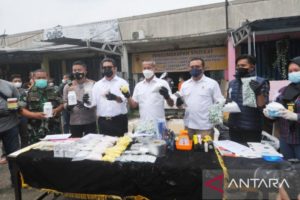 Praktik Pembuatan Obat Keras Ilegal Di Bogor Berhasil Dibongkar Bareskrim Mabes Polri