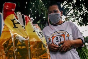 Warga Keluhkan Harga Tinggi, Disperindag Tindak Tegas Jika Ada Penimbun Minyak Goreng minyak goreng sembako