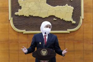 Gubernur Khofifah Minta Persoalan Ini Jadi Fokus Utama Kepala Perwakilan BKKBN Jatim yang Baru