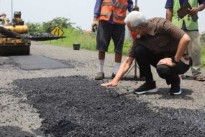Terima Aduan Lubang di jalan Tol, Ganjar Minta Pengelola Lakukan Perbaikan