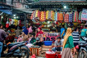 Ditegur Jokowi, Kemendag Salurkan Minyak Goreng Murah di Pasar Tradisional pasar tradisional
