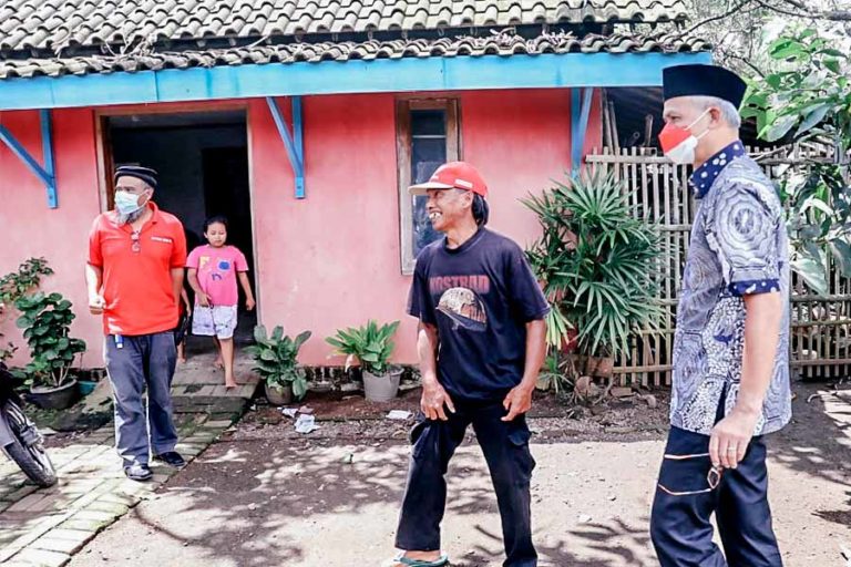 Tanda Cinta dari Ganjar, Rehab Rumah Kader PDI Perjuangan