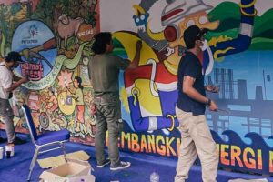 Universitas Pertamina Ajak Gen Z Promosikan Energi Baru Terbarukan lewat Kompetisi Mural