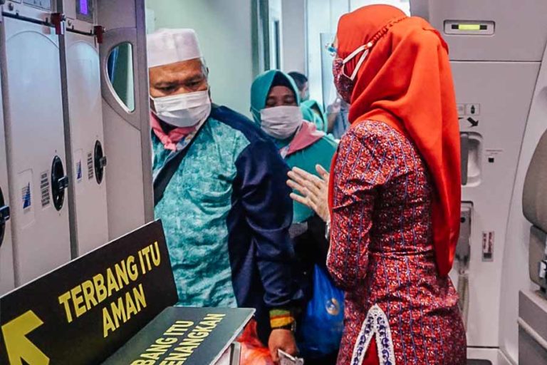 Lion Air, penerbangan, bandara, umrah, pesawat terbang