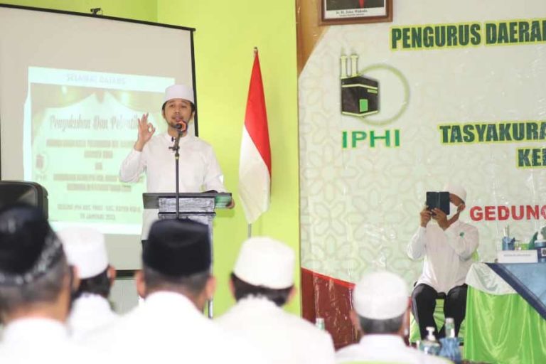 Emil Dardak Ajak Calon Jamaah Haji Tetap Taat Prokes dan Lakukan Vaksinasi