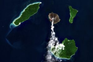 Gunung Api Anak Krakatau Erupsi 9 Kali, Masyarakat Diminta Tidak Berada di Radius 2 Kilometer