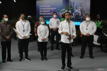 Motor Listrik Gesits Terus Lakukan Uji Coba Komersial Bersama Mitra Driver Gojek